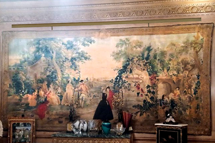 tapestry-lighting